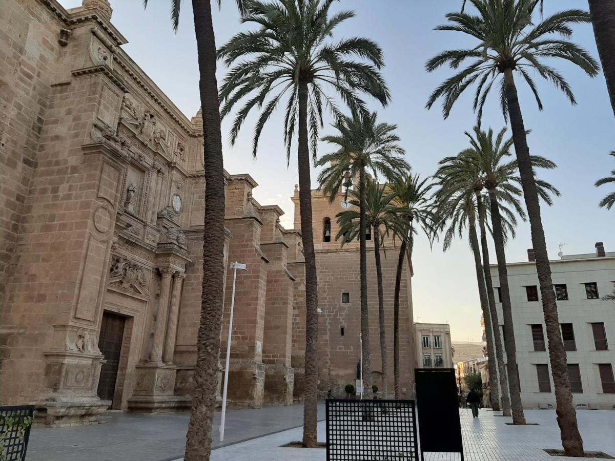 Vivienda Bendicho- Catedral Almeria Exterior foto